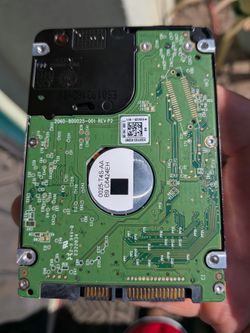 WD Blue 500GB 2.5" SATA Laptop Hard Drive (WD5000LPCX)
Used Western Digital 500GB hard drive.