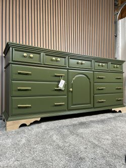 The Lorette Verde (Will Deliver)