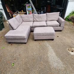 Free  Sectional Couch And Automon