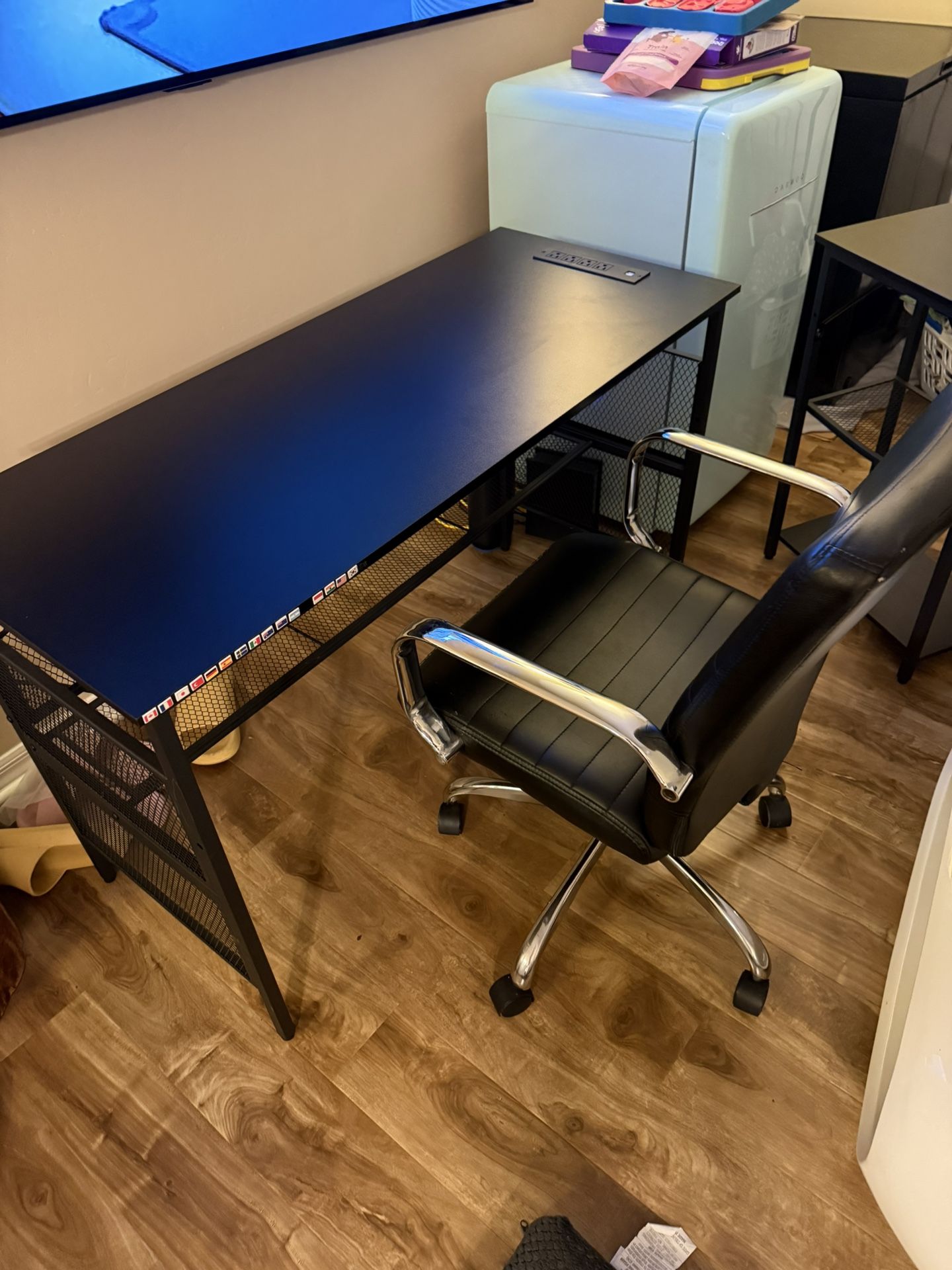 Desk And Chair
