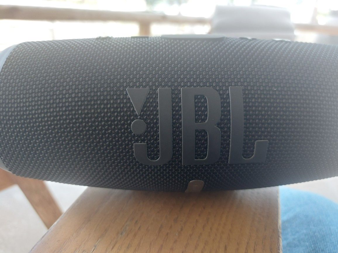 Jbl. Charge 5 Bluetooth Speaker