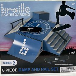 Skate Ramp Playset - Series 2: Inspired by Skate Everything