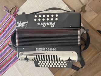 Hohner Panther Accordion acordeón FA