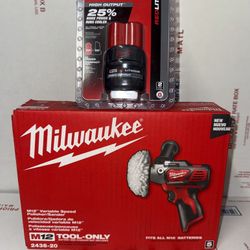 Milwaukee M12 Variable Speed Polisher/Sander w/M12 2.5ho battery. Model #2438-20