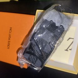 Black Louis Vuttion Pattern Belt Size (40/100)