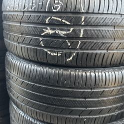 Set Ot Tires (4) 235-55-18 Michelin