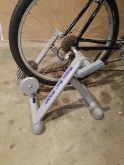 Indoor Bike Trainer for Sale in Portland OR OfferUp