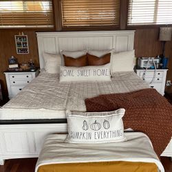 Cal King Bedroom Set 