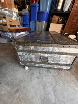 Coffee tables chest w/2 drawers and locking red wheels