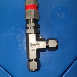 Swagelok SS-R4S8 High Pressure Relief Valve