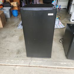 Igloo Mini Fridge