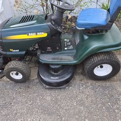 Craftsman Riding Lawnmower