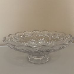 Footed serving bowl 12 in, 4.5 inches tall, scalloped edges - Garden Terrace Mikasa