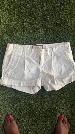 Abercrombie & Fitch size 2 all white