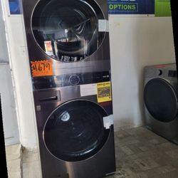 LG ThinQ WashTower Single Unit Front Load Washer 4.5 Cubic Feet Dryer 7.4 Cubic Feet H3I