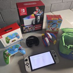  Nintendo Switch (MARIO KART NOT INCLUDED) WIRELESS CONTROLLER AND HEADPHONES