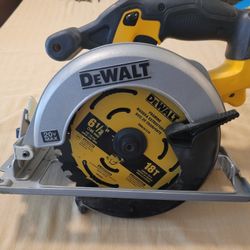 Dewalt Circular Saw