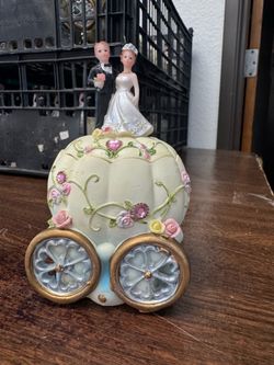 New Carriage cake toppers/ wedding favors