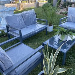 4 Pcs Brand New Aluminum Patio Set Ion Box
