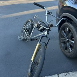 2025 Zooz Ultra Urban (need gone asap)