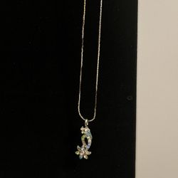Necklace With Flower Pendant