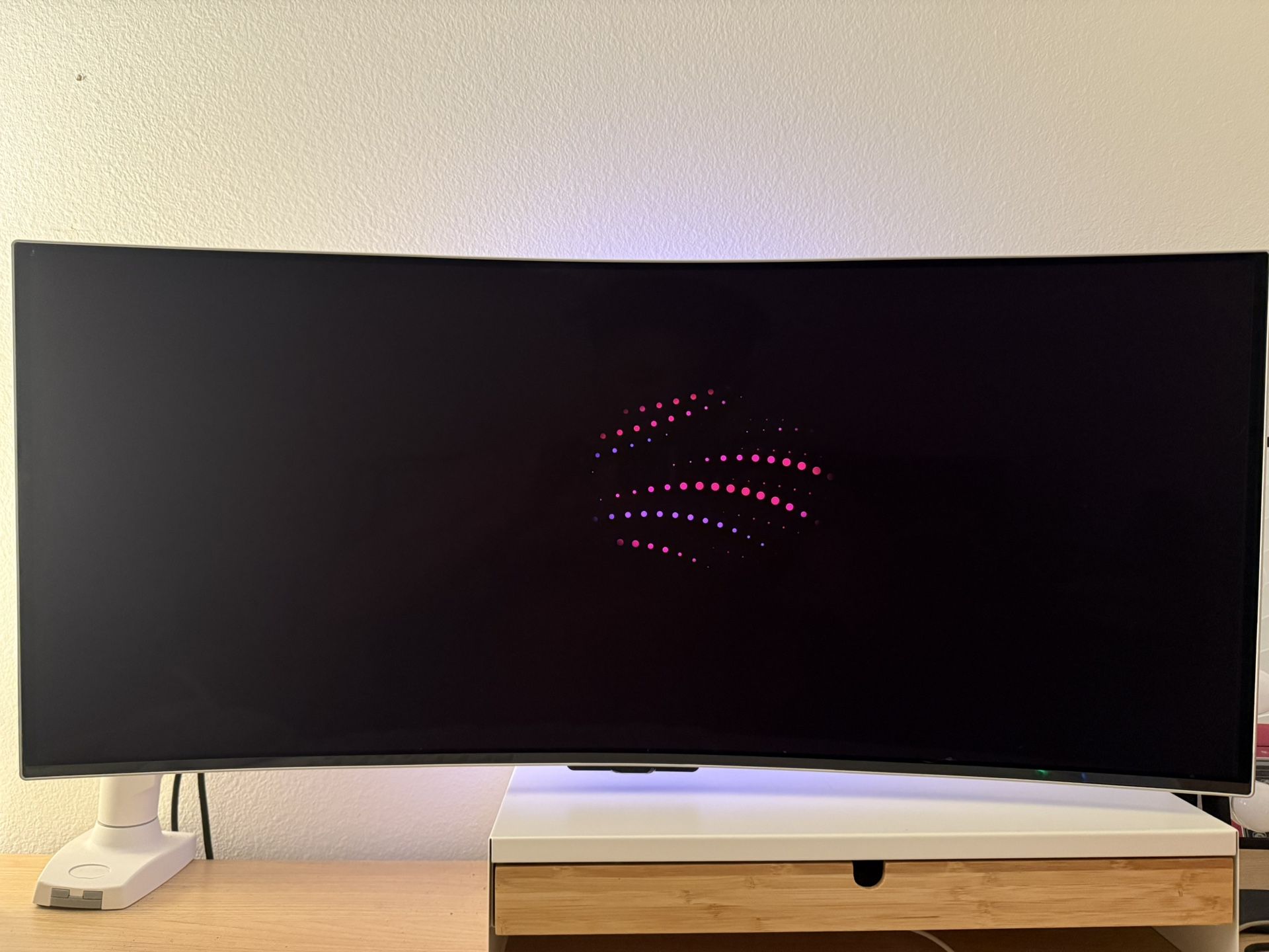 SAMSUNG Odyssey OLED G8 34” Curved Monitor