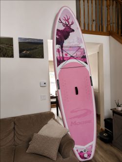 BRAND NEW INFLATABLE PADDLE BOARD