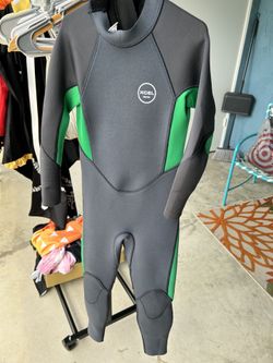 Kids wetsuit Size 10 Excellent Condition