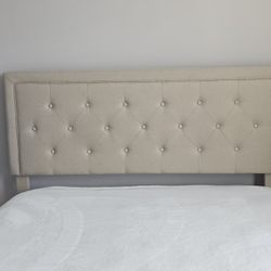 Queen Size Button Tufted Platform Bed Frame w/ Adjustable Headboard/Wood Slat Support/Beige