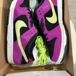 Nike SB Dunk Low Plum