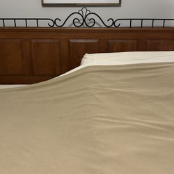 King Adjustable Bedroom Set