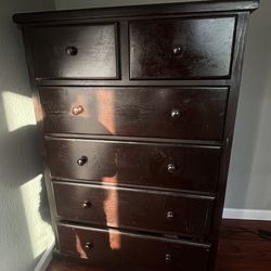 dark dresser