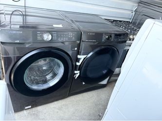 New Open Box Samsung Front Load Washer/Dryer Gas Set