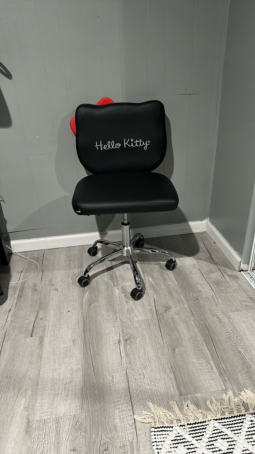 Hello Kitty Chair