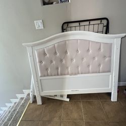 Baby Crib For Sale 