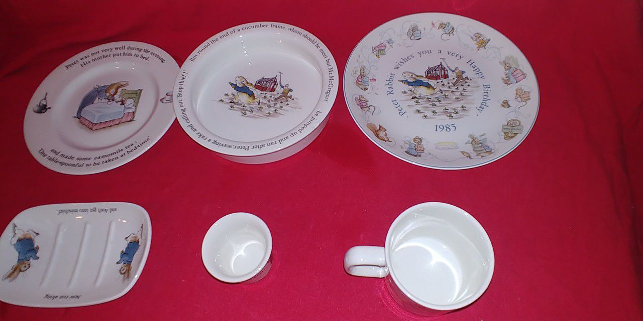 6 Pieces of the Peter Rabbit Collection from Wedgewood/England