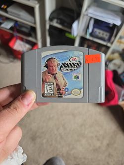 EA SPORTS Madden 2000 N64 Game