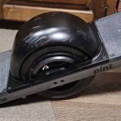 Barely used Onewheel Pint 📱209📱783📱9886