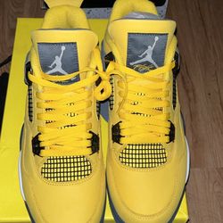 Jordan  Lighting 4s