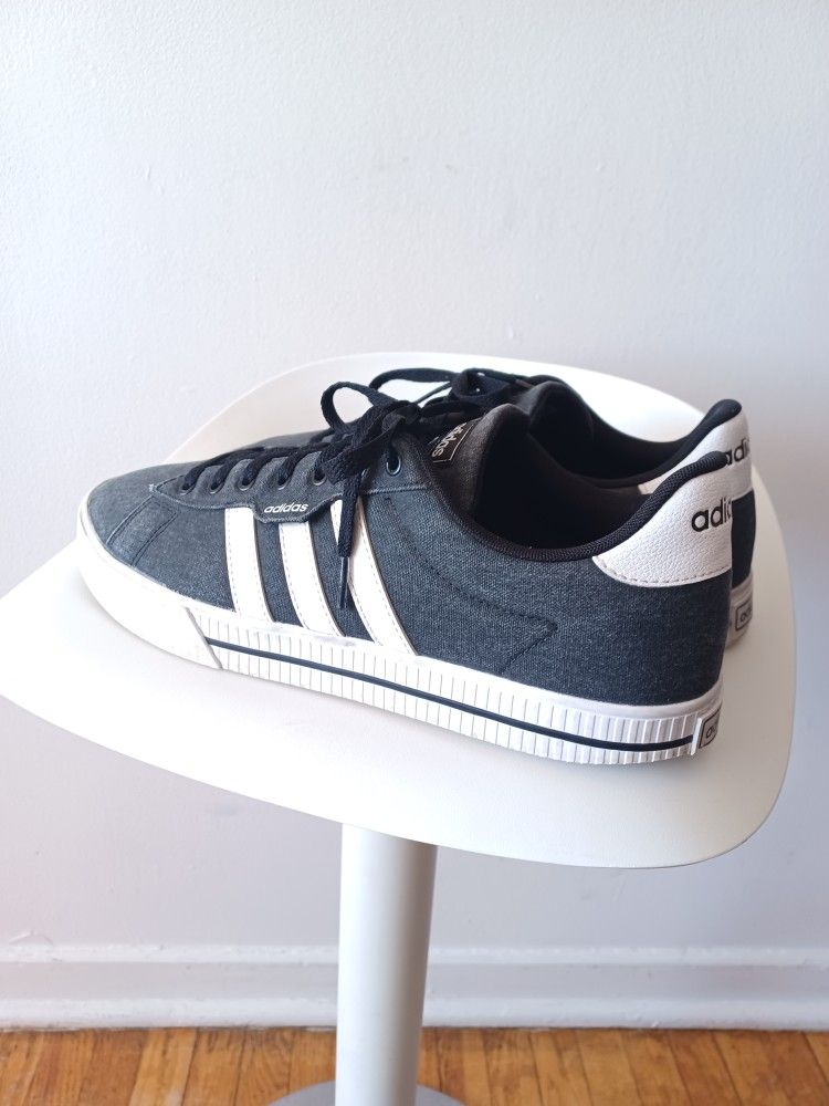 Men's Adidas Skateboard Sneakers Size 13
