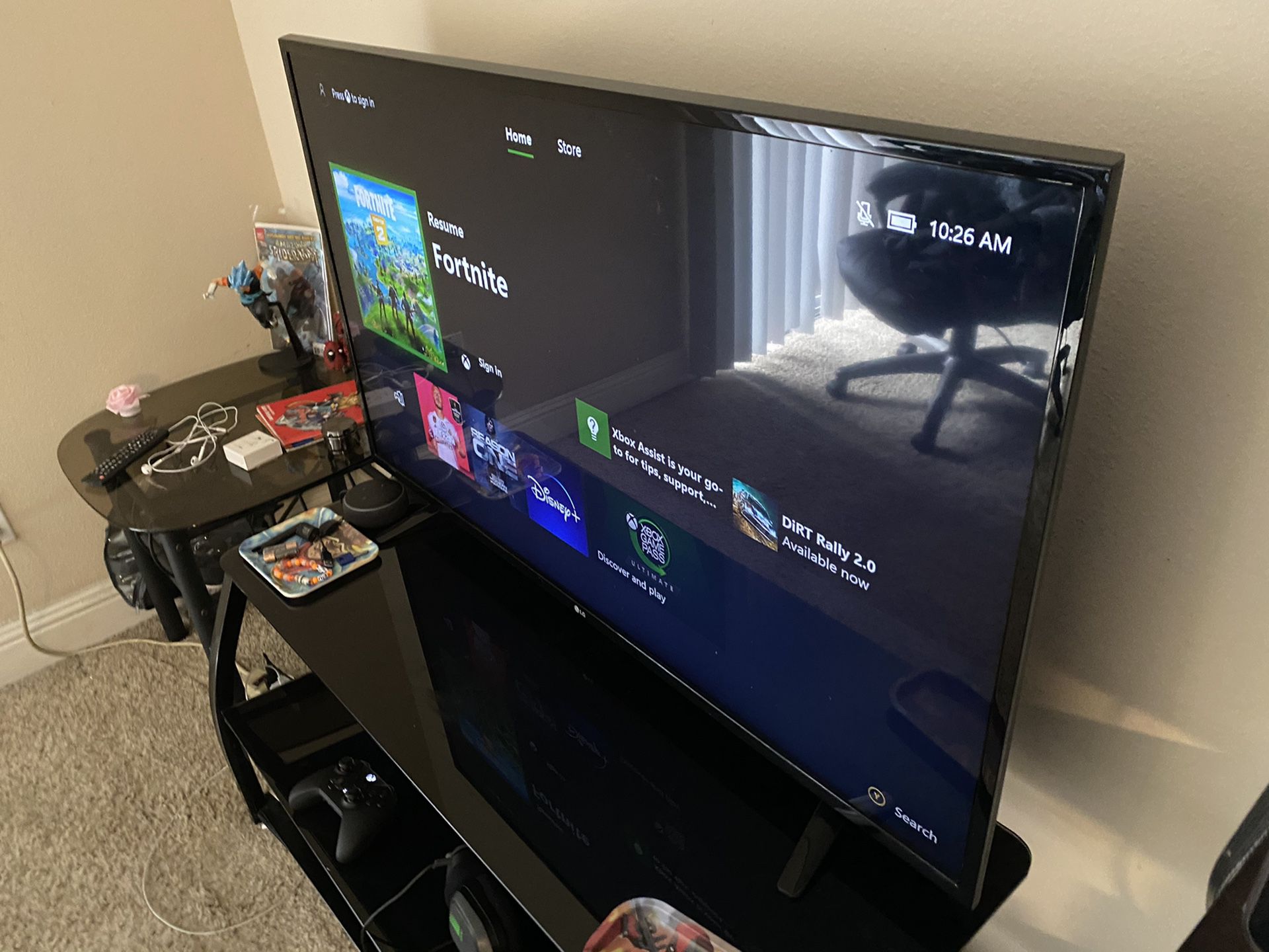 50 inch LG 4K TV (Perfect condition)