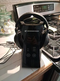 Sennheiser Wireless Headphones with Base Station