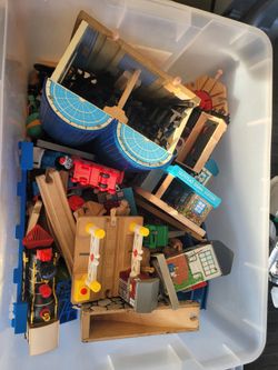 Train Sets And Stations