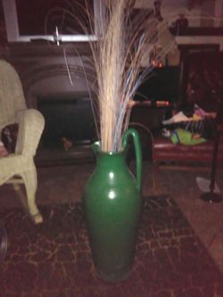 GORGEOUS GREEN CROCK FLOOR VASE, VERY HEAVY, HARD TO FIND