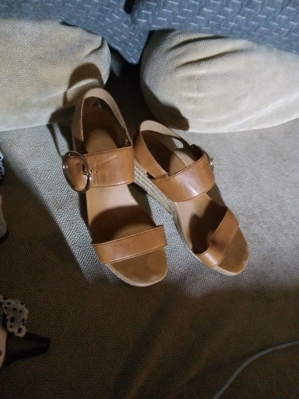 UGG Wedges