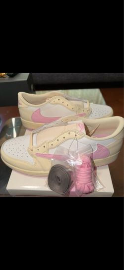 Air Jordan 1 Low x Travis Scott Shy Pink