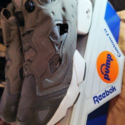 Reebok Pump Fury - Men's Size 11 / Women's 12.5 [w/ original box & tags]
