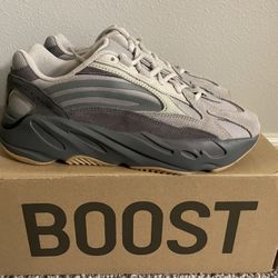 Adidas Yeezy 700 Tephra Sz 7.5 New