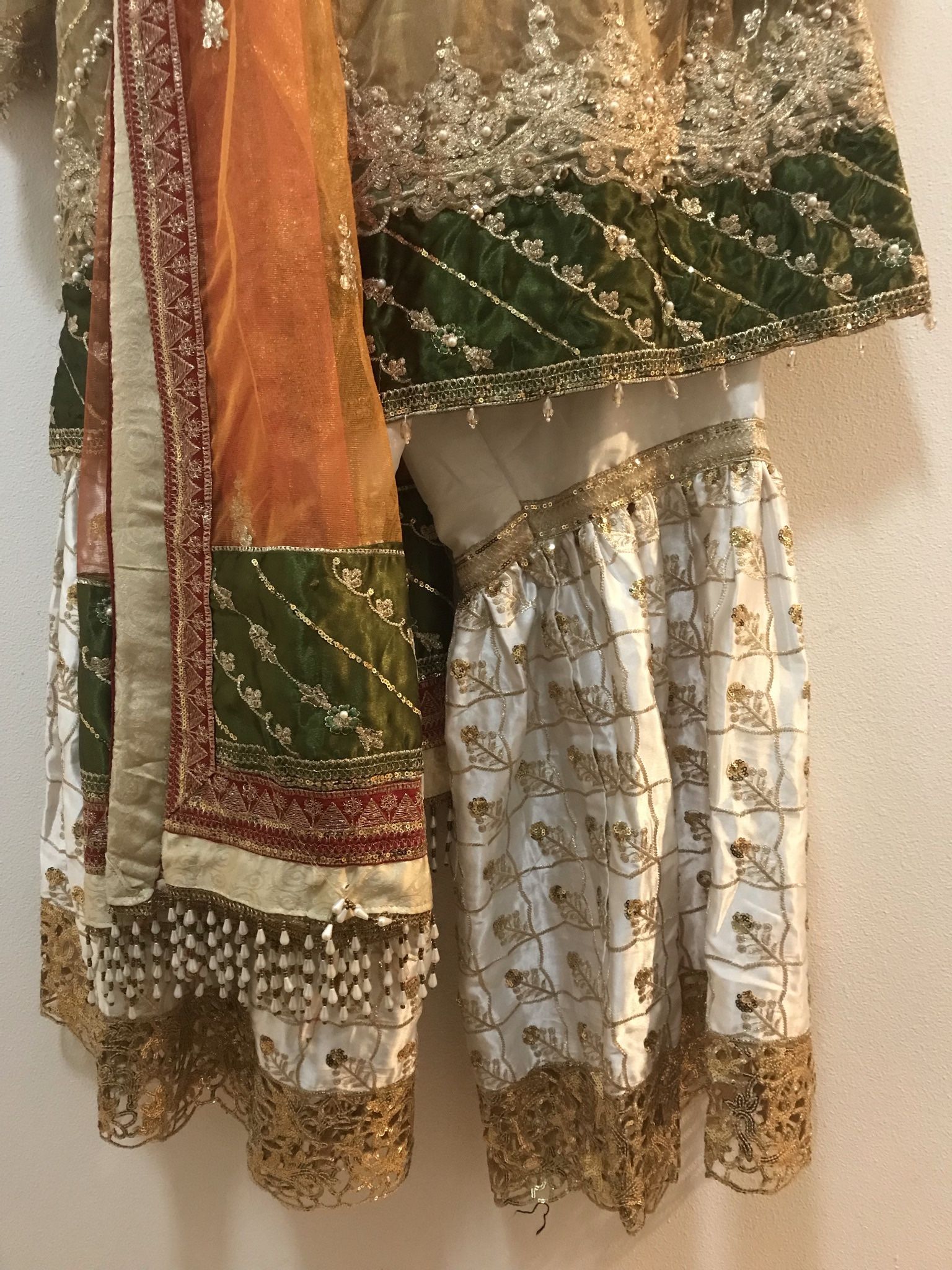 Indian  and Pakistani  Festival  Dress . 
