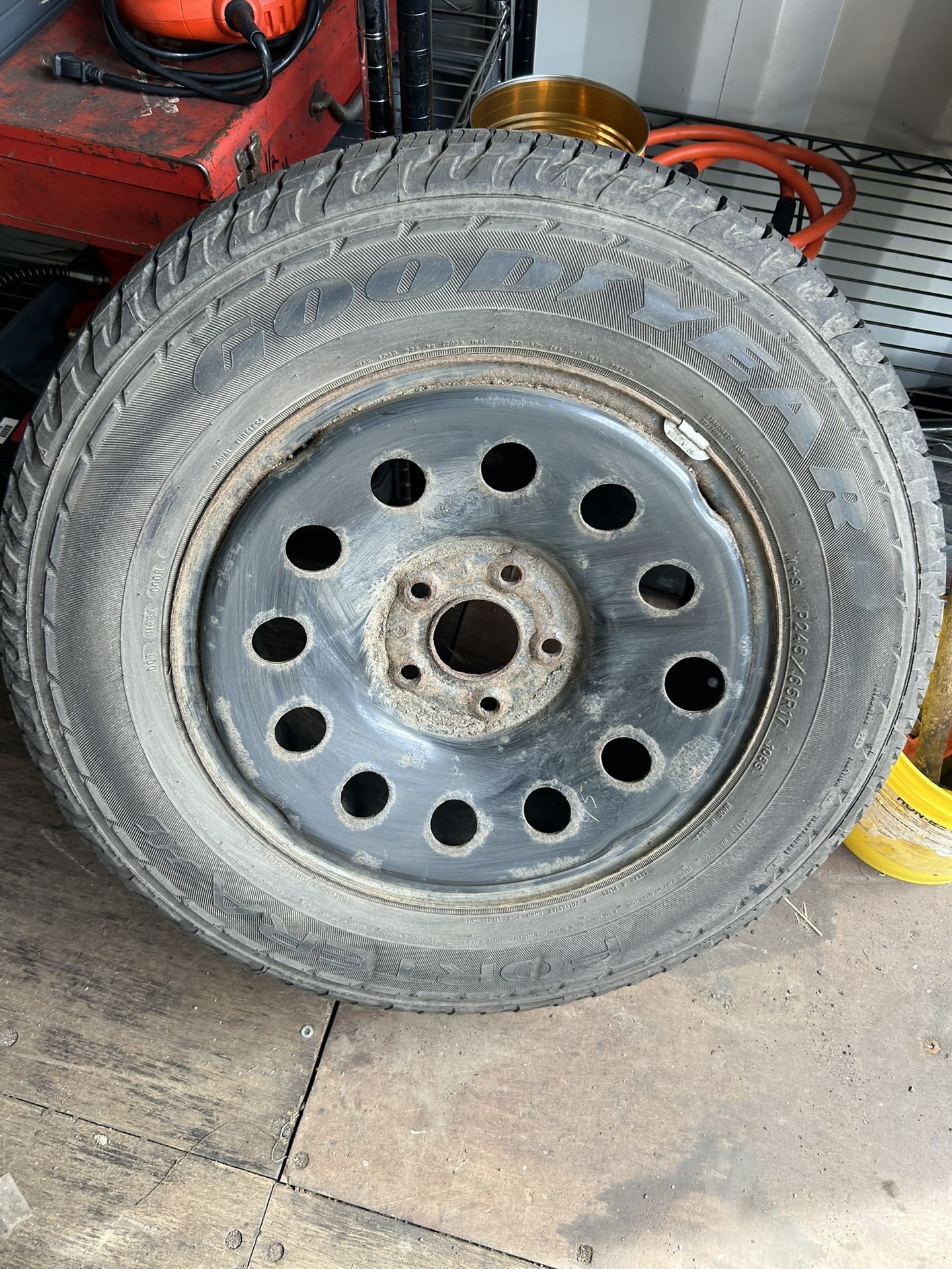 1 Dodge Ram 17 In 5 Lug Rim